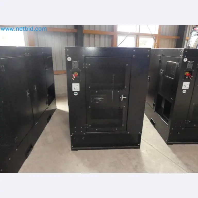 Fahrzeuge und Maschinen für die Bereiche Umwelttechnik, Recyclingwirtschaft, Holz, u.a.-7