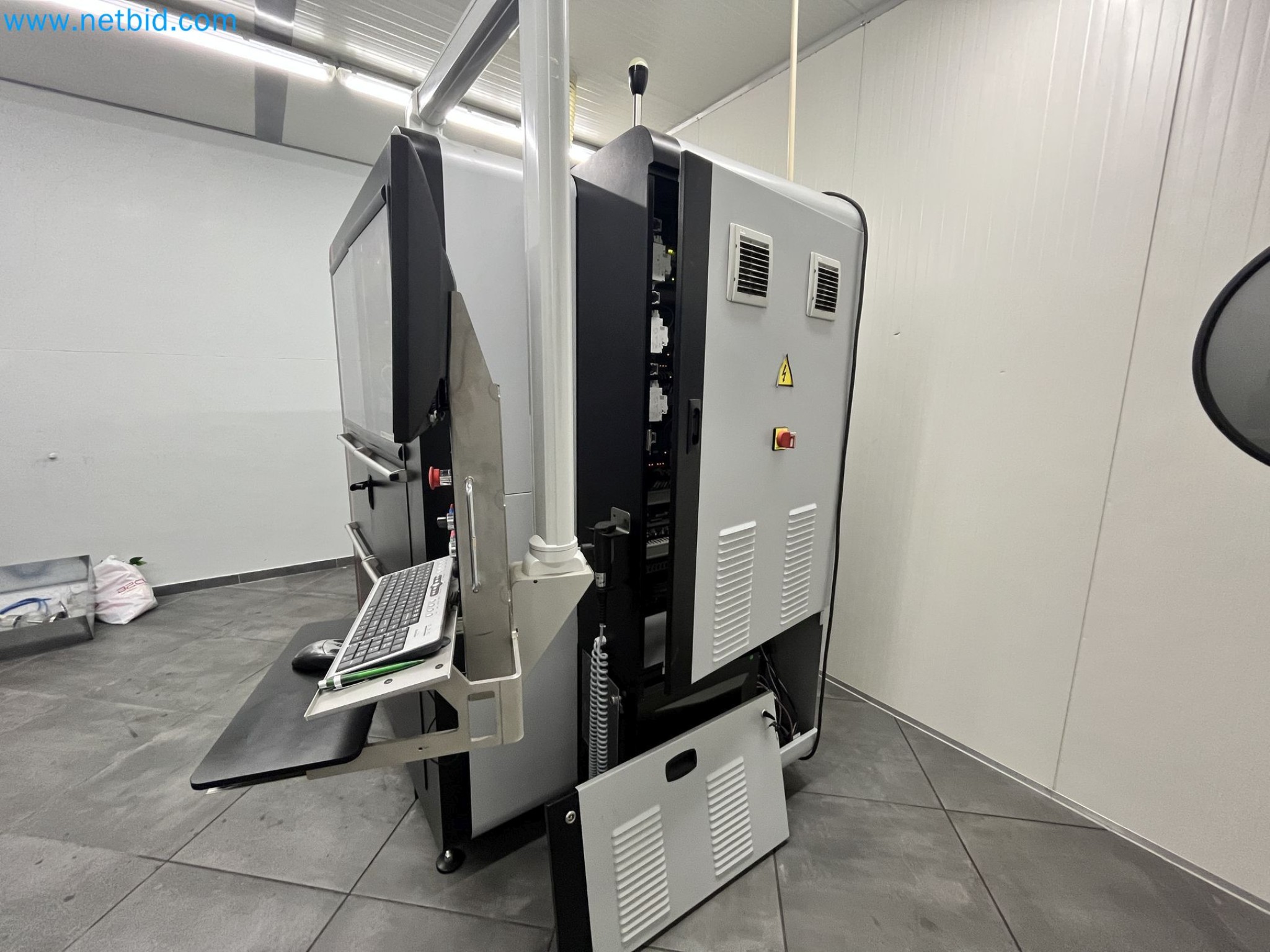 On behalf of Mess. MT Picture Display Germany GmbH formerly production facility for PANASONIC Colour Picture Tubes we are auctioning the well-maintained machinery and equipment.-14