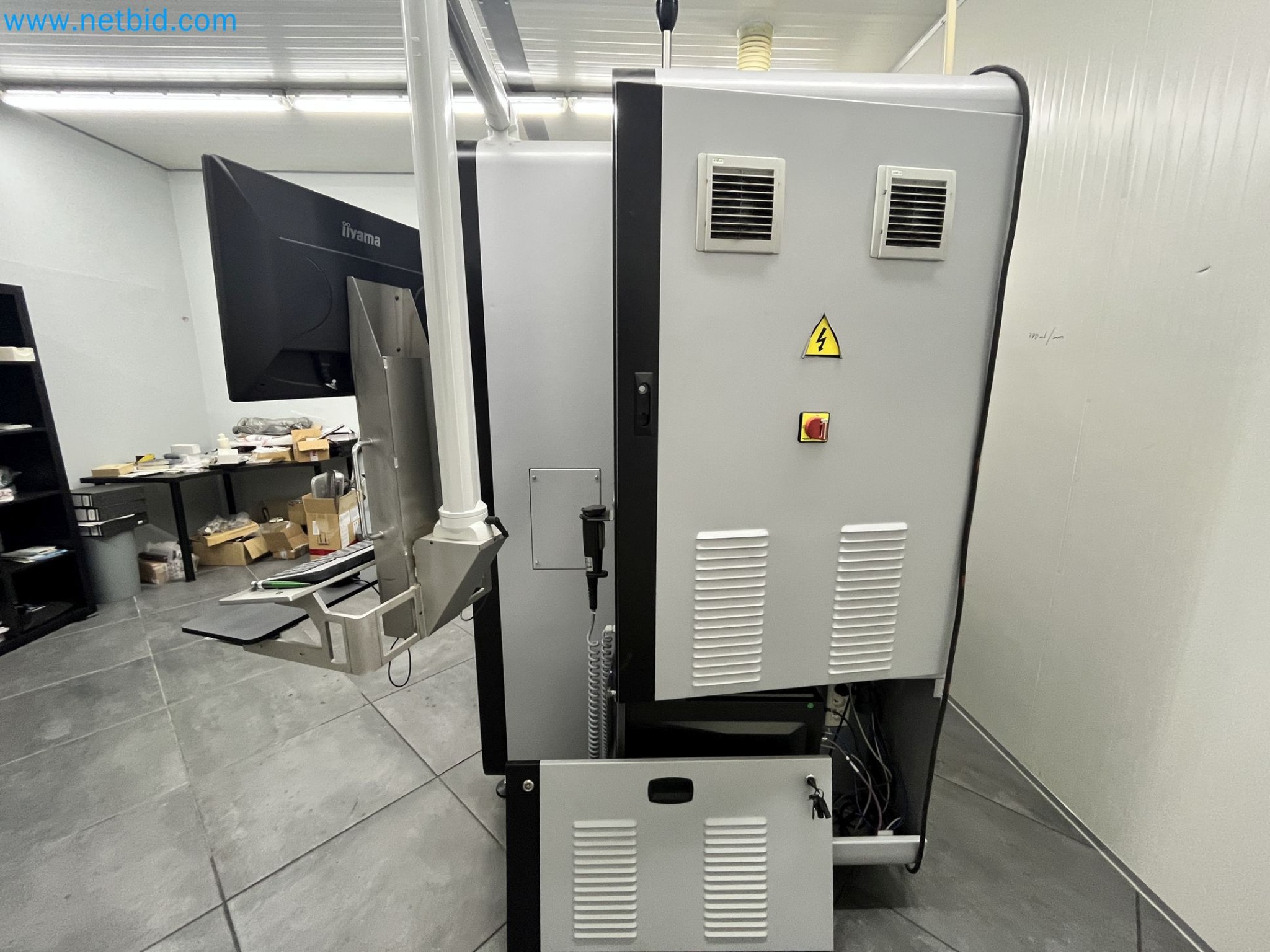 On behalf of Mess. MT Picture Display Germany GmbH formerly production facility for PANASONIC Colour Picture Tubes we are auctioning the well-maintained machinery and equipment.-15