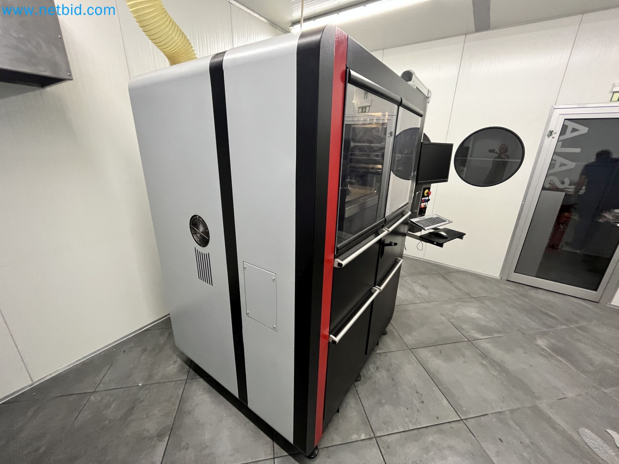 On behalf of Mess. MT Picture Display Germany GmbH formerly production facility for PANASONIC Colour Picture Tubes we are auctioning the well-maintained machinery and equipment.-45