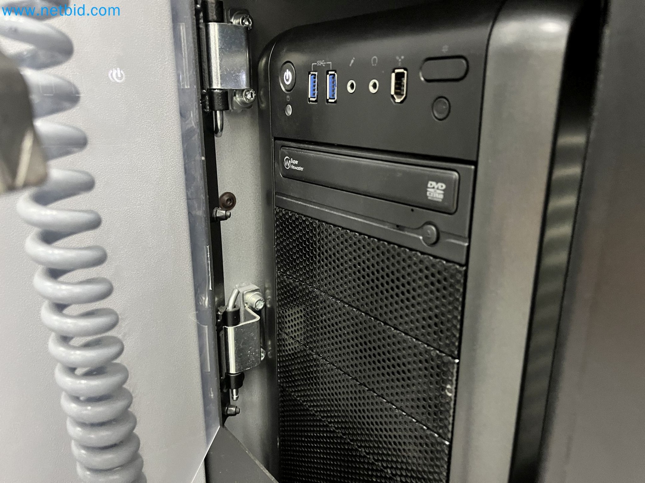 On behalf of Mess. MT Picture Display Germany GmbH formerly production facility for PANASONIC Colour Picture Tubes we are auctioning the well-maintained machinery and equipment.-97