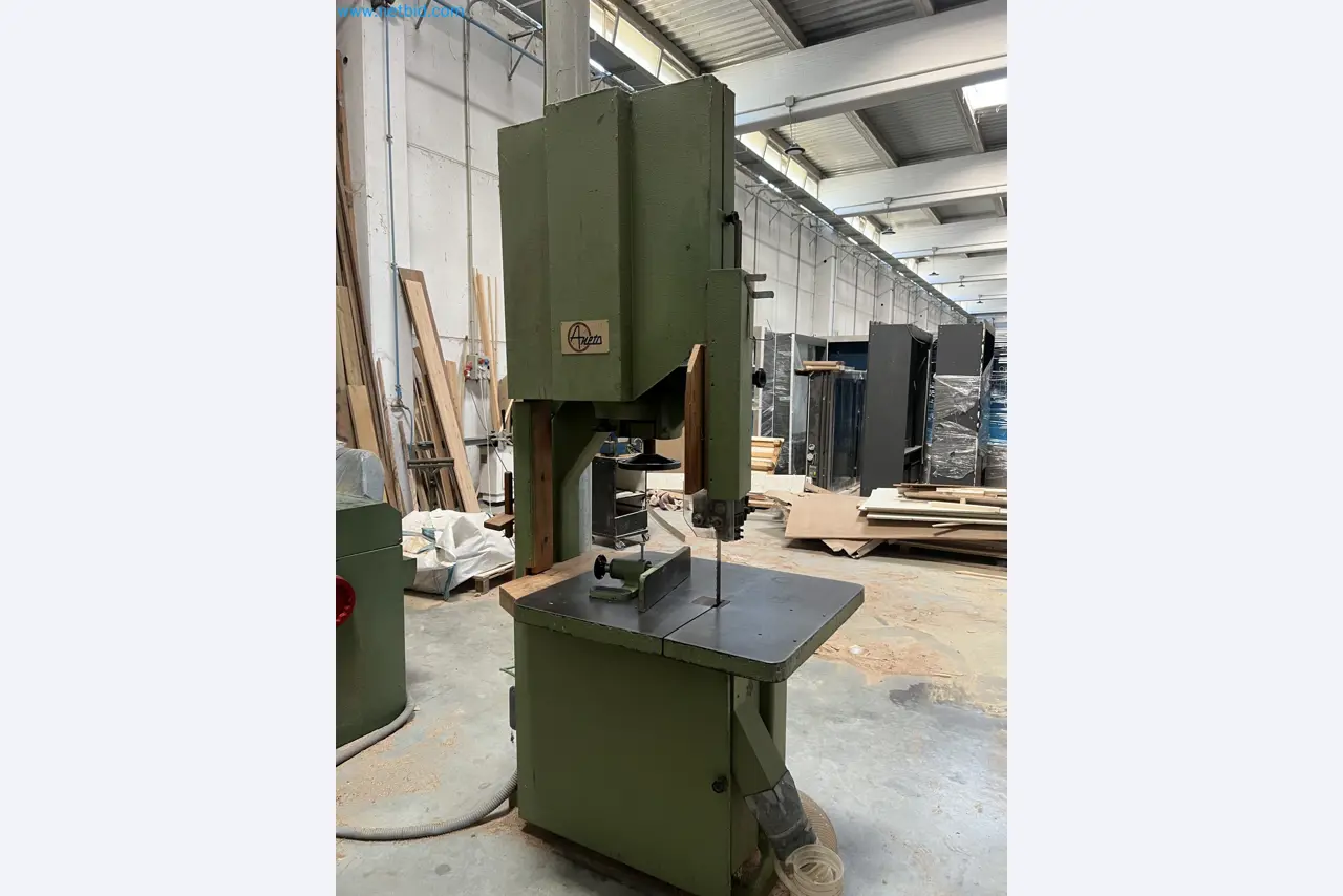 Insolvency liquidation – woodworking machinery for furniture manufacturing in Spain-1