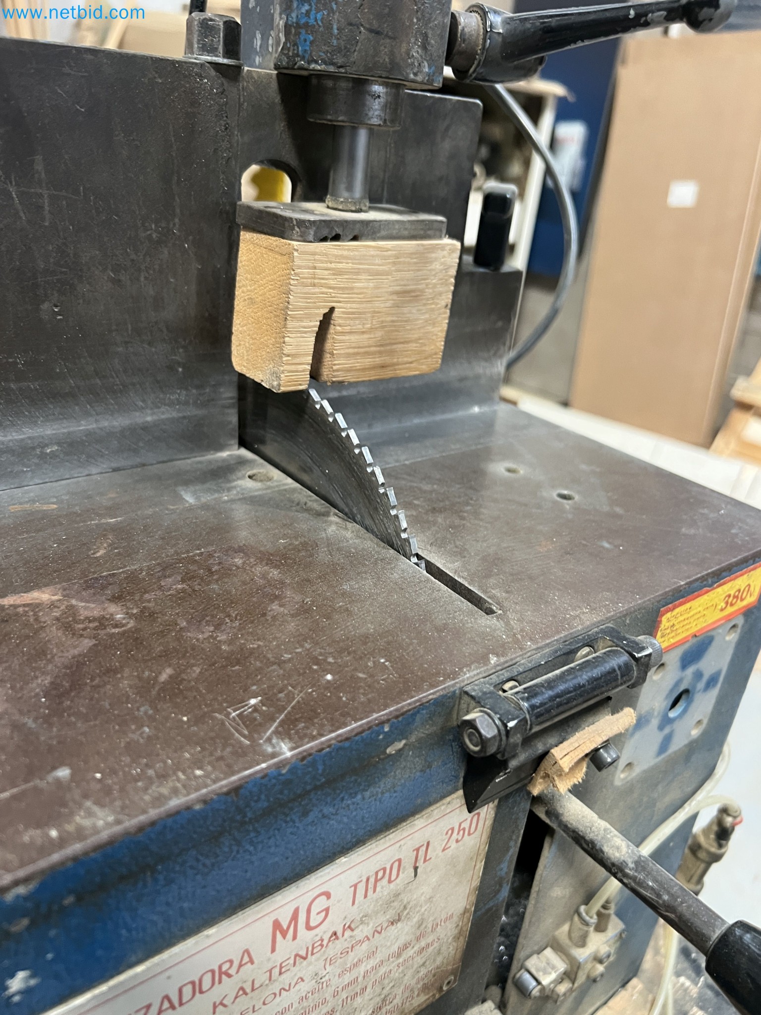 Insolvency liquidation – woodworking machinery for furniture manufacturing in Spain-6