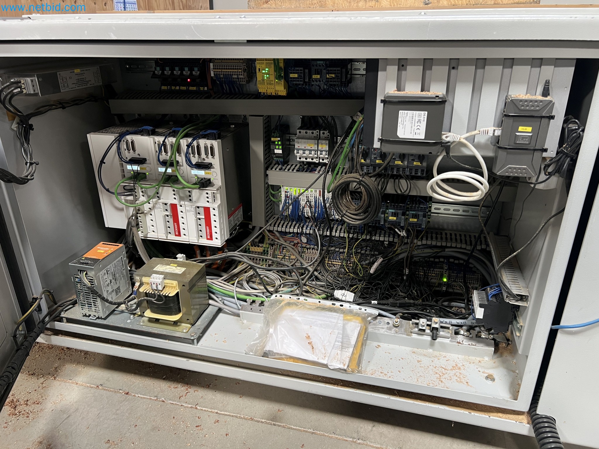 Insolvency liquidation – woodworking machinery for furniture manufacturing in Spain-30