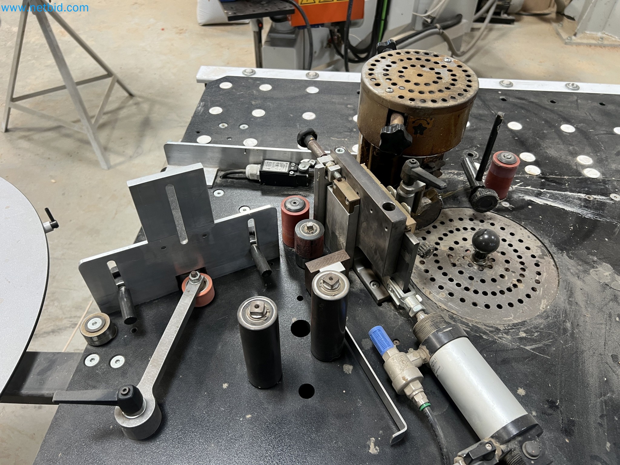 Insolvency liquidation – woodworking machinery for furniture manufacturing in Spain-5