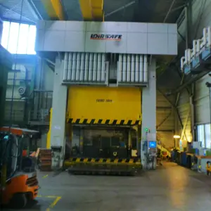 Machines and systems from the automotive supply industry