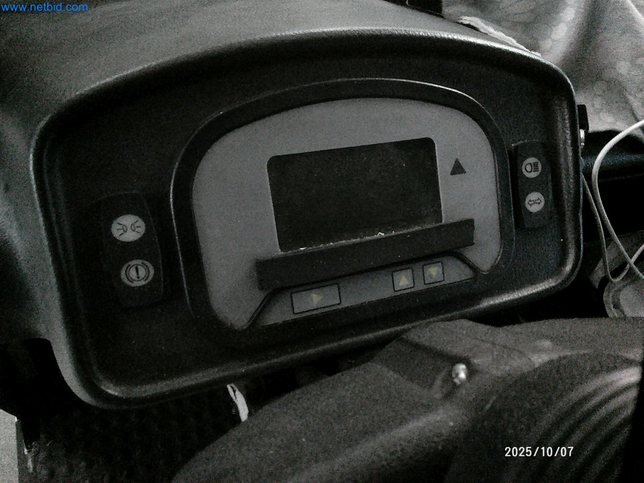 Machines and systems from the automotive supply industry-7