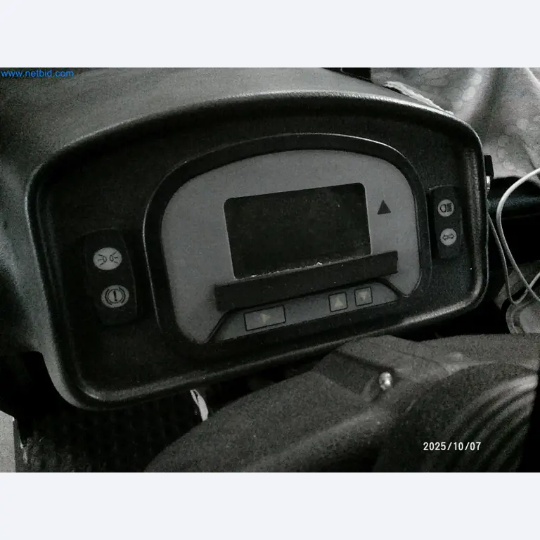 Machines and systems from the automotive supply industry-7