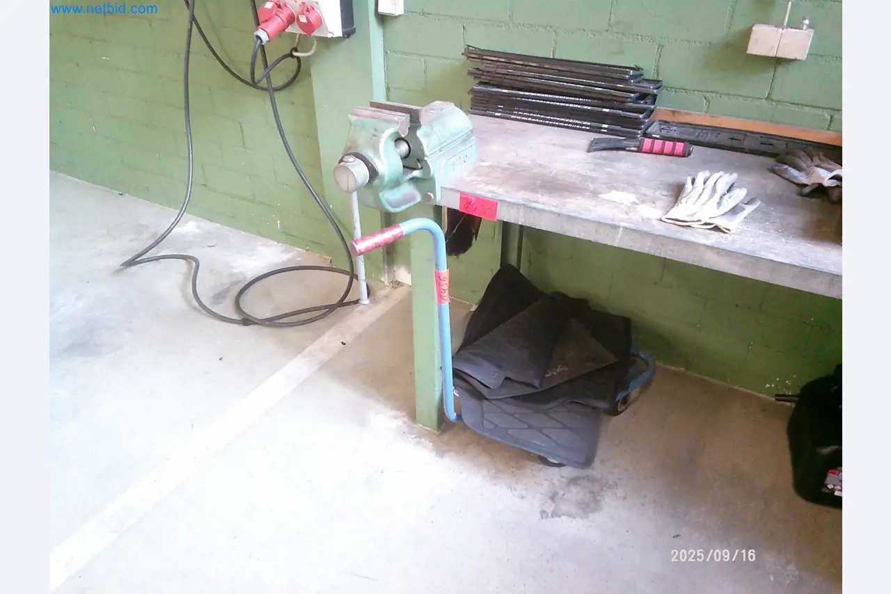 Machines and systems from the automotive supply industry-6