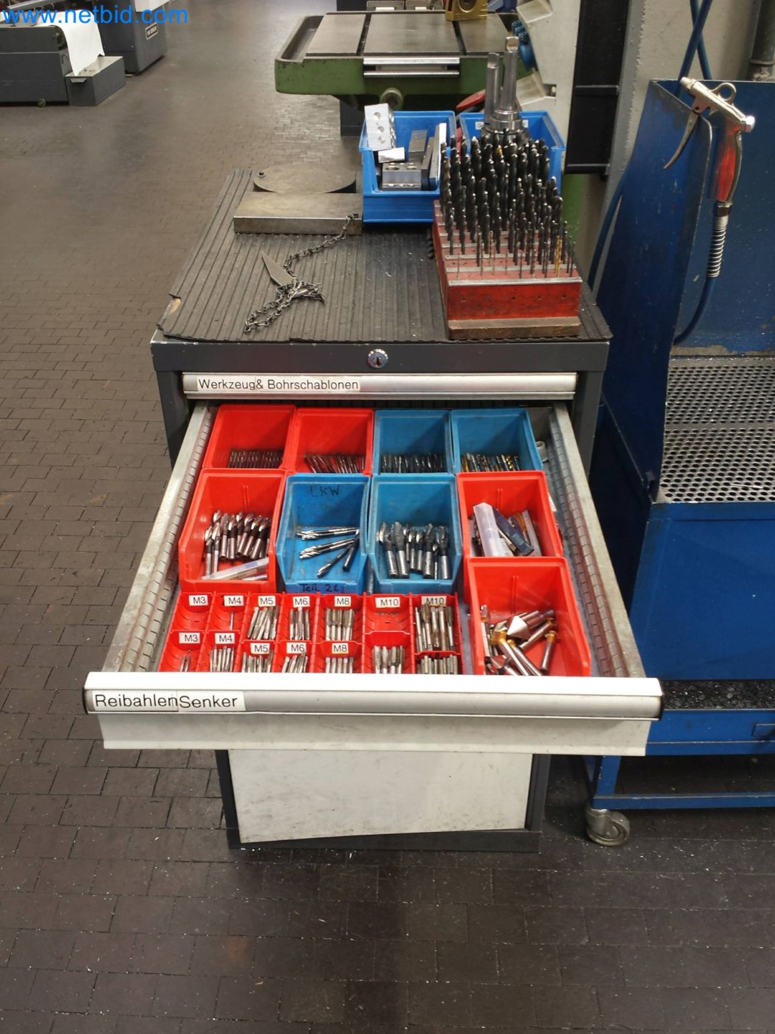 Machines and systems from the automotive supply industry-4