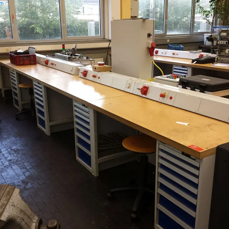 2 Workbench rows Garant