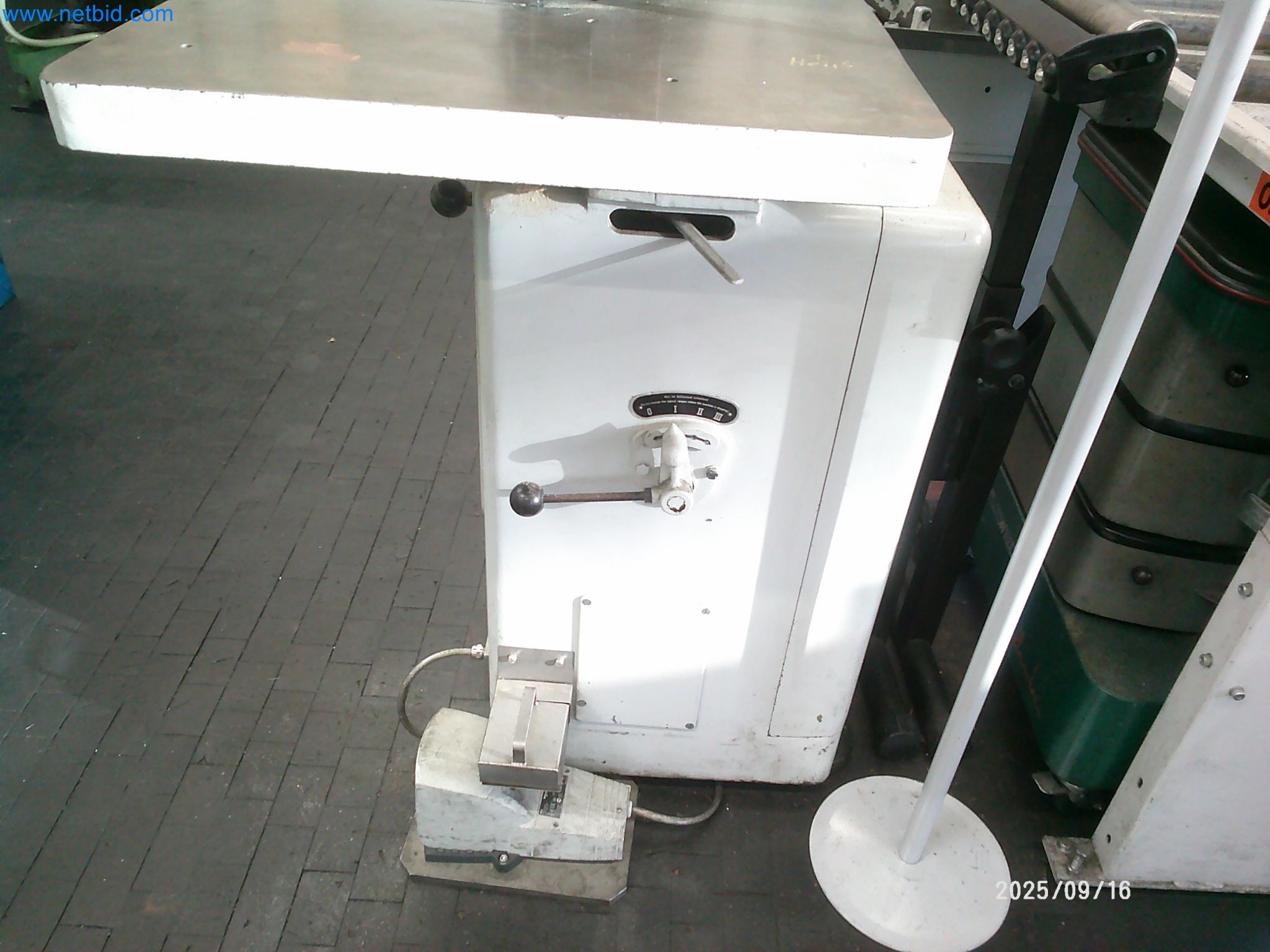 Machines and systems from the automotive supply industry-7