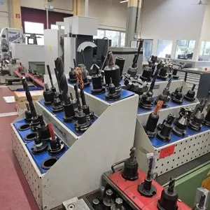 2 Bench tool racks Garant