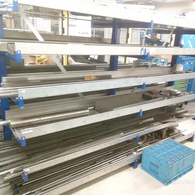 ^1 Cantilever rack Meta Atlas ST