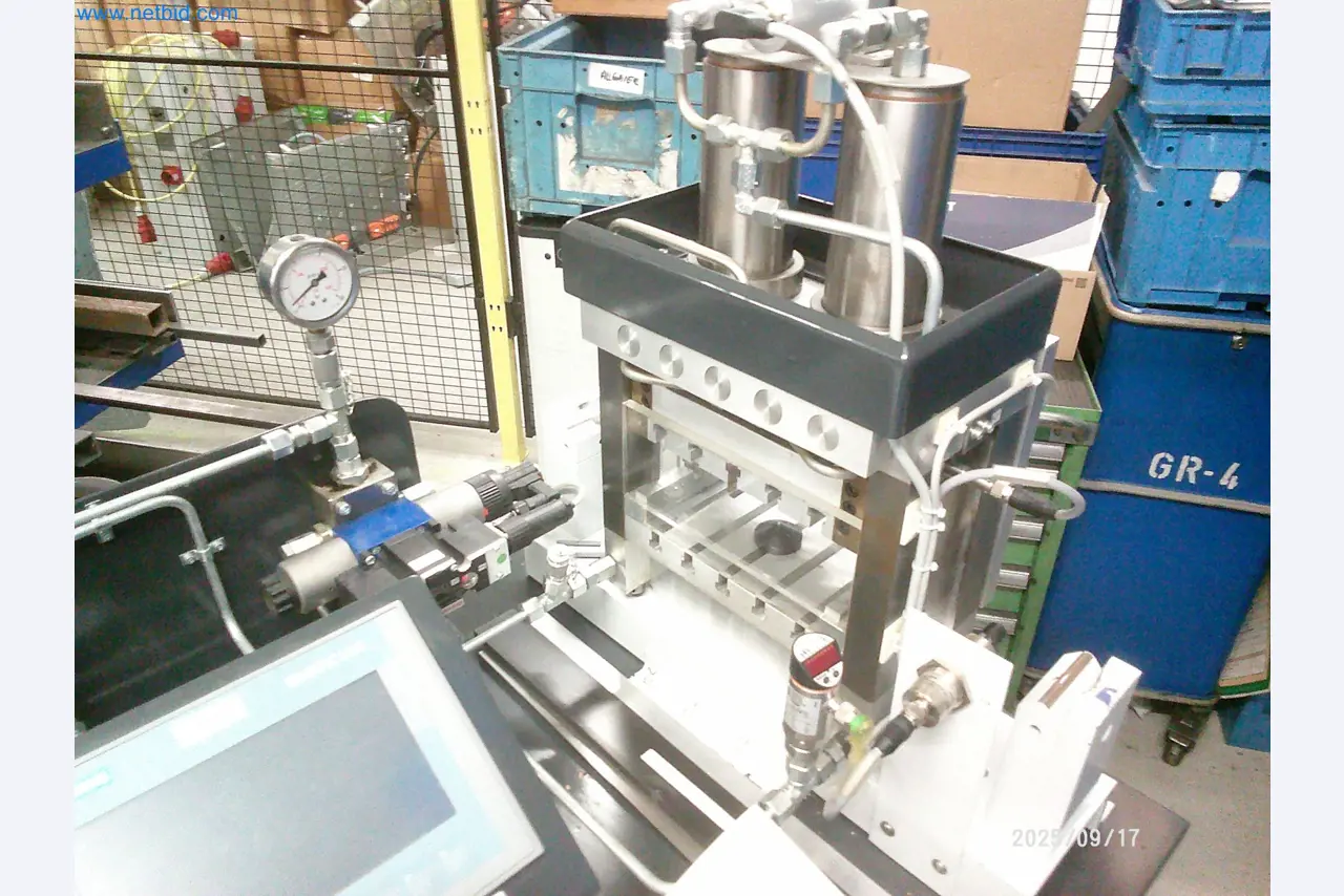 Machines and systems from the automotive supply industry-15