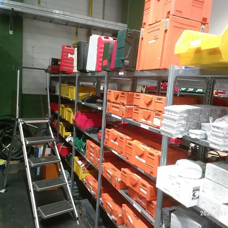 1 Posten Small machines