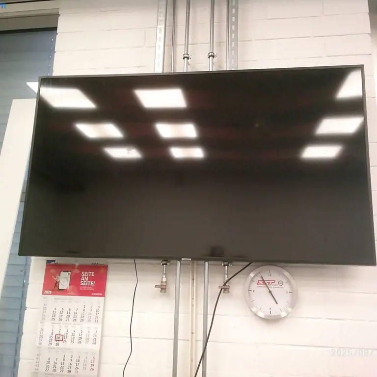 75" flat screen TV Samsung