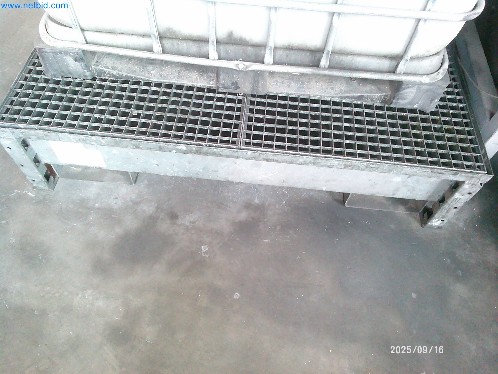 Machines and systems from the automotive supply industry-4