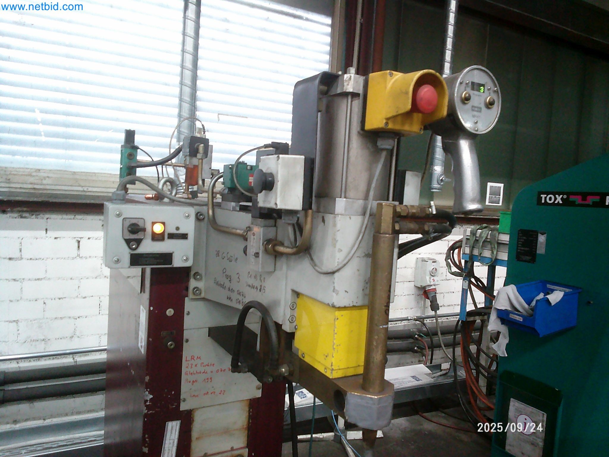 Machines and systems from the automotive supply industry-3