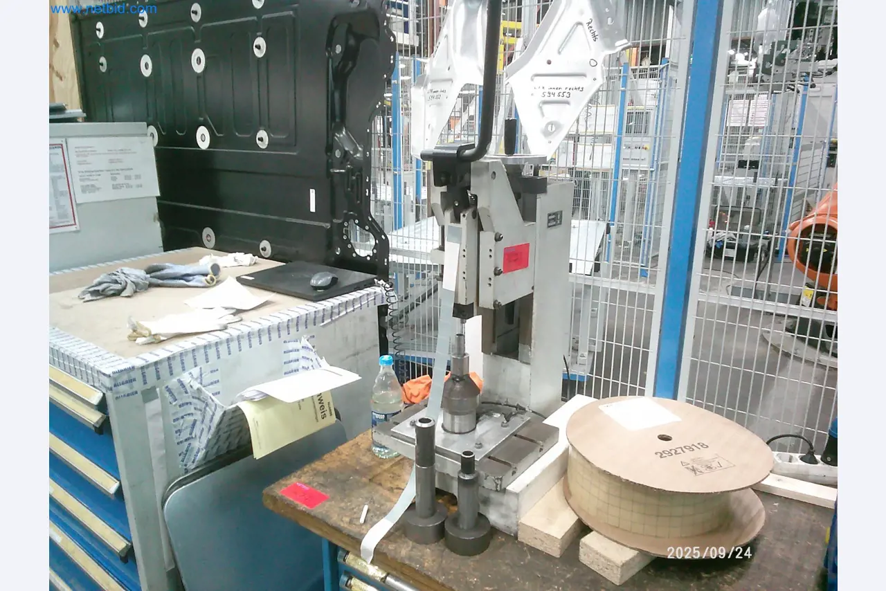 Machines and systems from the automotive supply industry-3