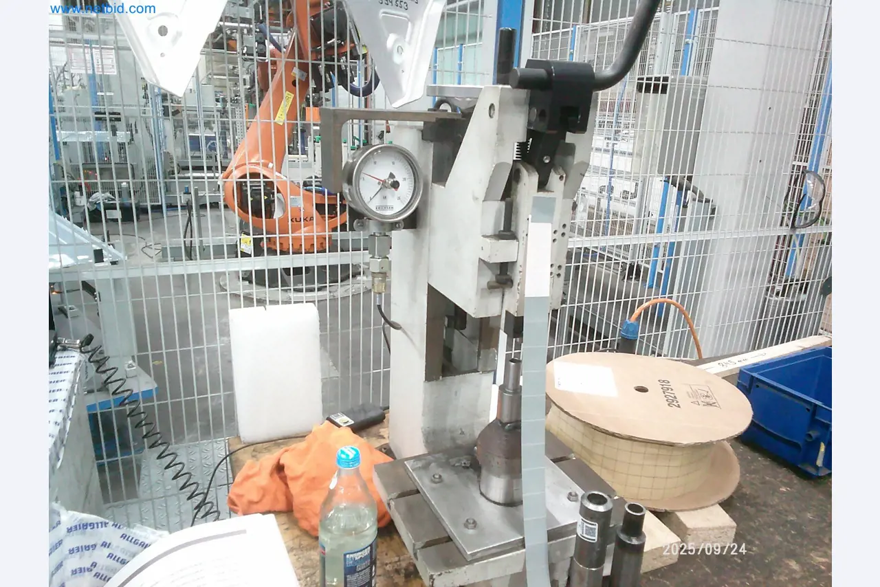 Machines and systems from the automotive supply industry-4