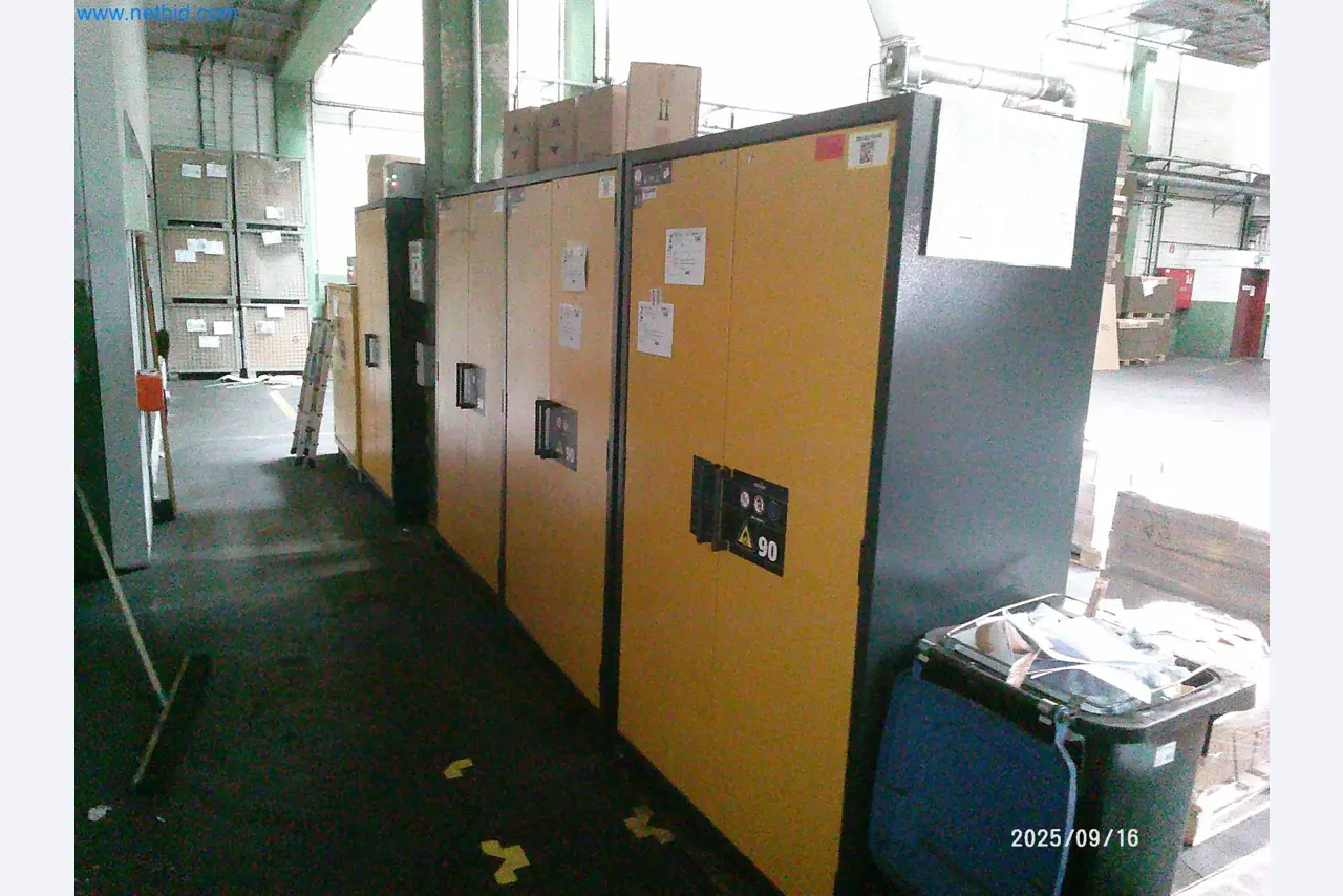 Maszyny i systemy z branży motoryzacyjnej-1