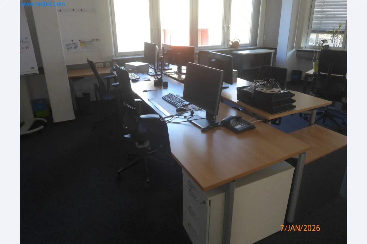 Machines and systems from the automotive supply industry-11