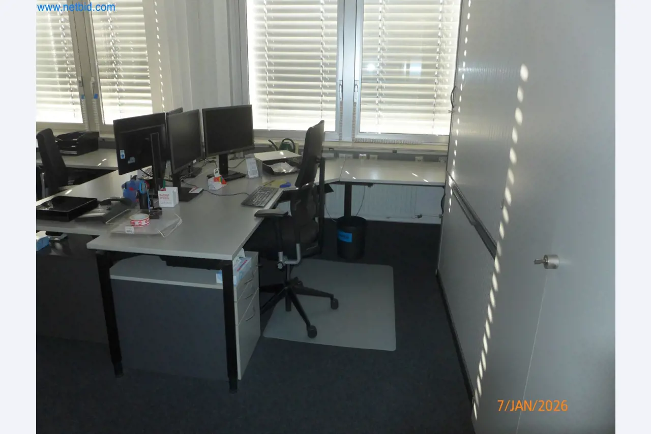 Machines and systems from the automotive supply industry-22