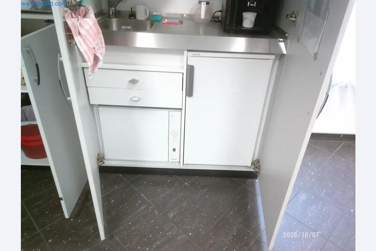 Machines and systems from the automotive supply industry-8