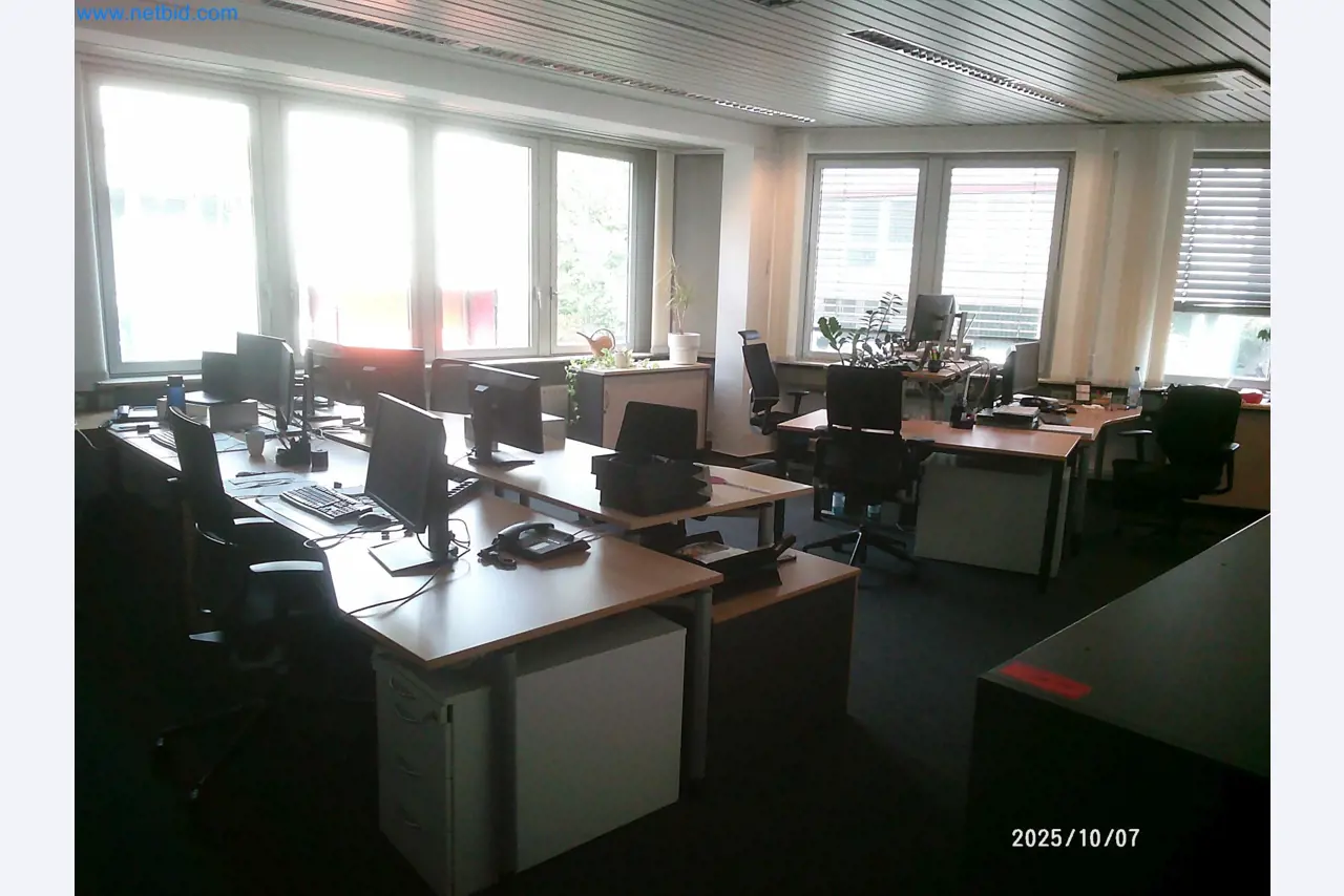 Machines and systems from the automotive supply industry-10