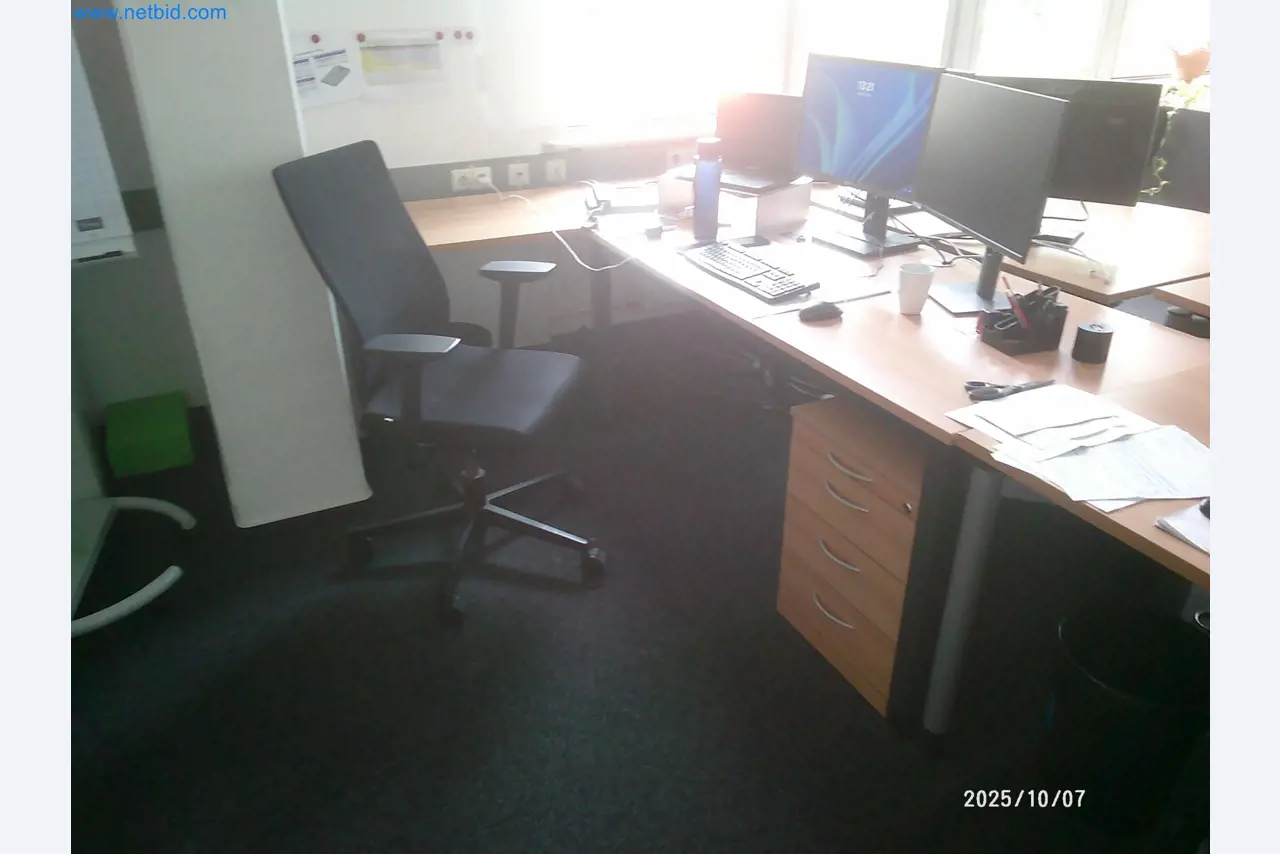 Machines and systems from the automotive supply industry-11