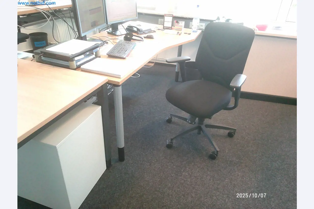 Machines and systems from the automotive supply industry-18