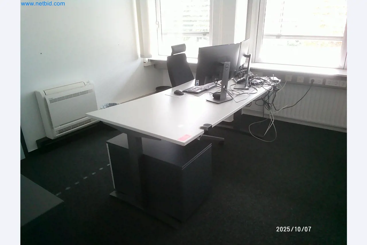 Machines and systems from the automotive supply industry-30