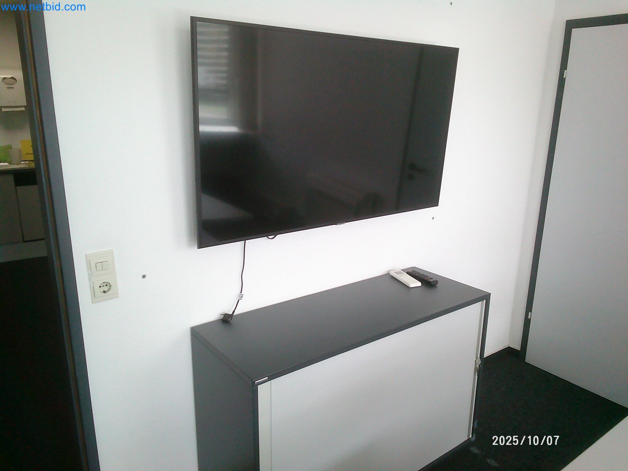 Machines and systems from the automotive supply industry-31