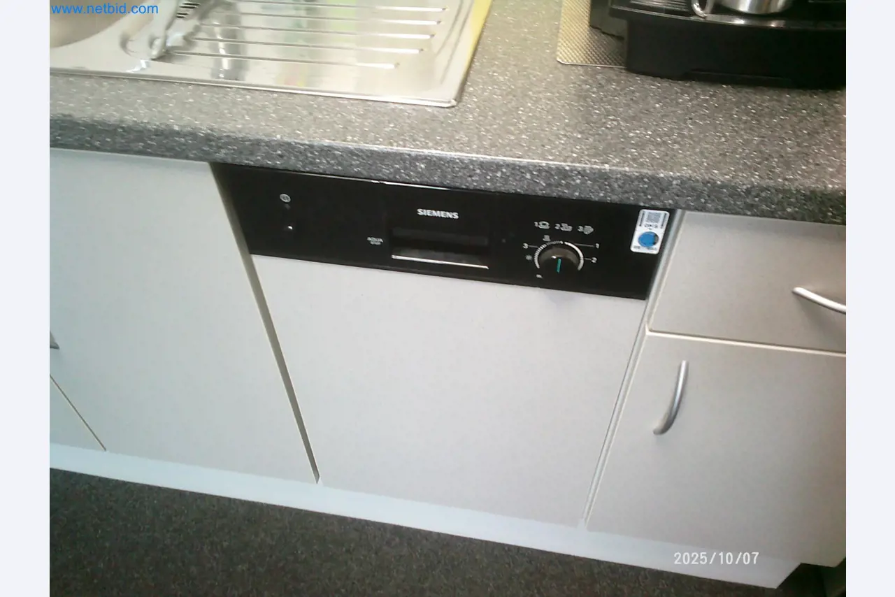 Machines and systems from the automotive supply industry-40