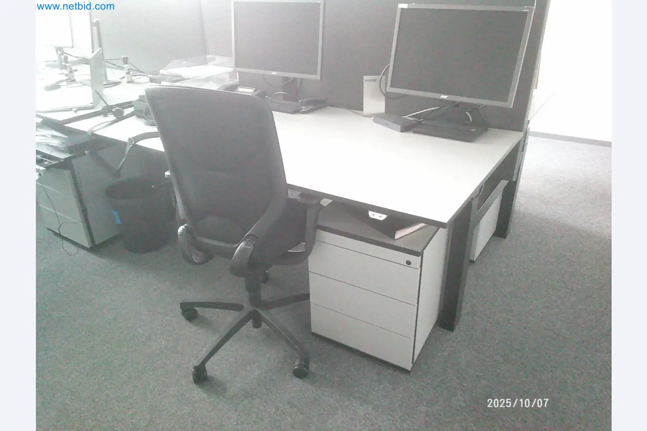 Machines and systems from the automotive supply industry-47