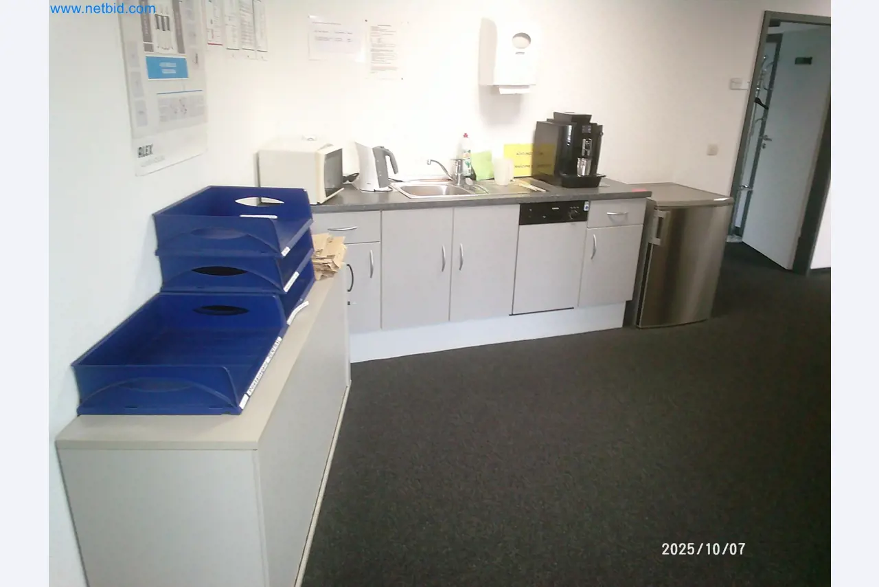 Machines and systems from the automotive supply industry-7