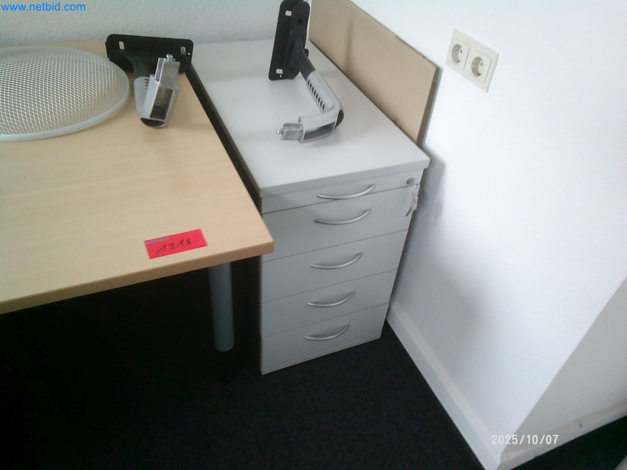 Machines and systems from the automotive supply industry-31