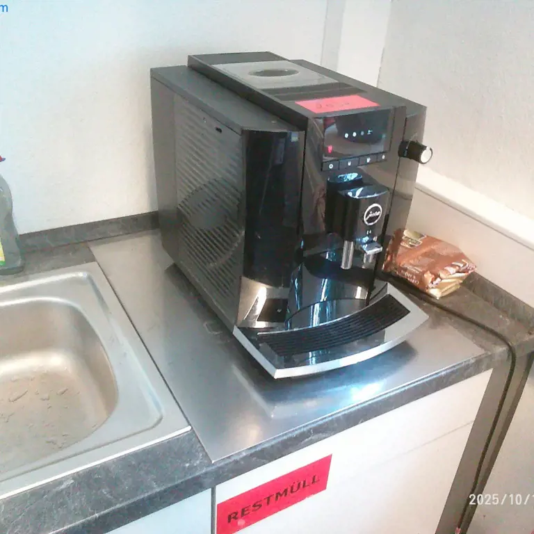 Fully automatic coffee machine (later release) Jura D4