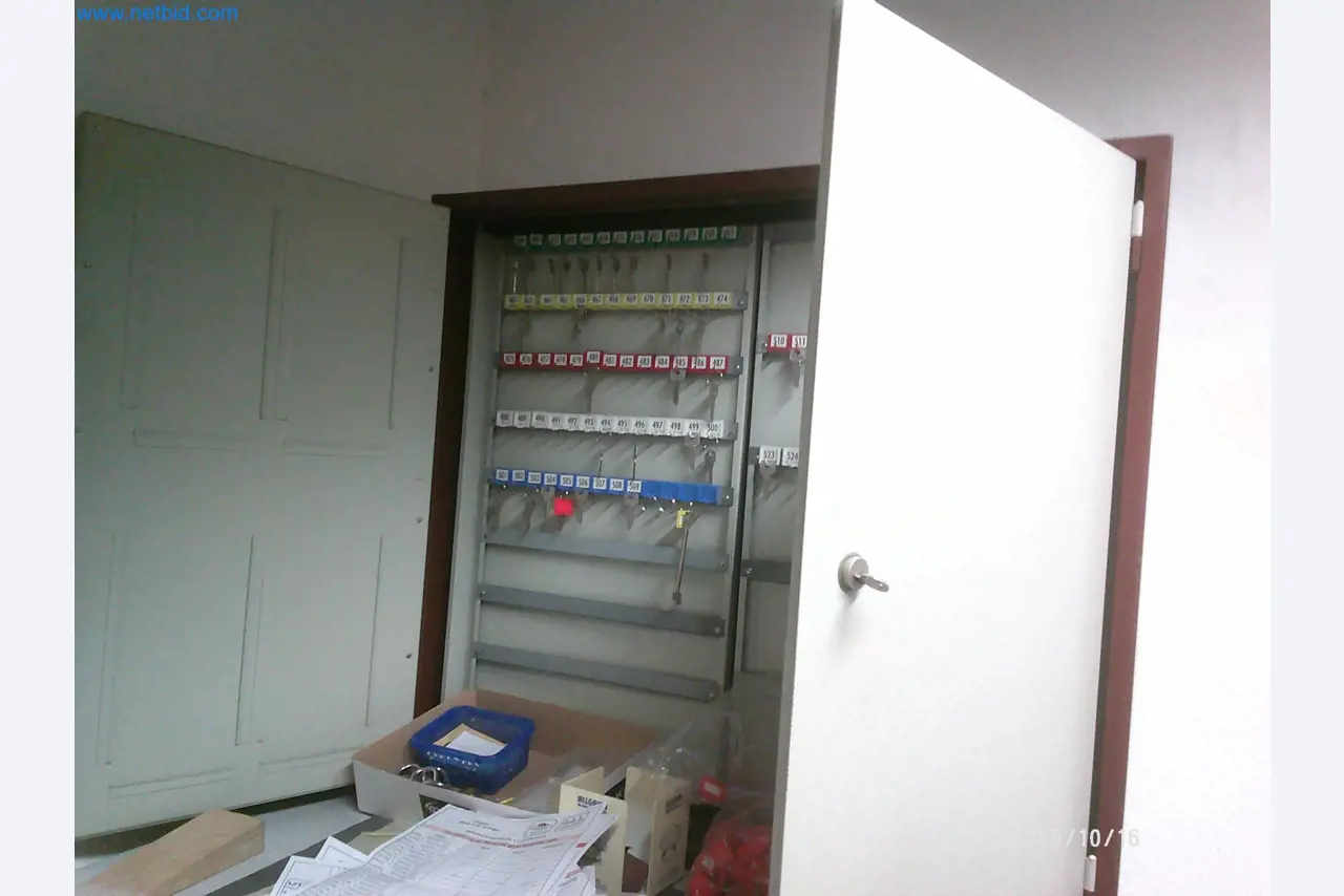 Machines and systems from the automotive supply industry-11