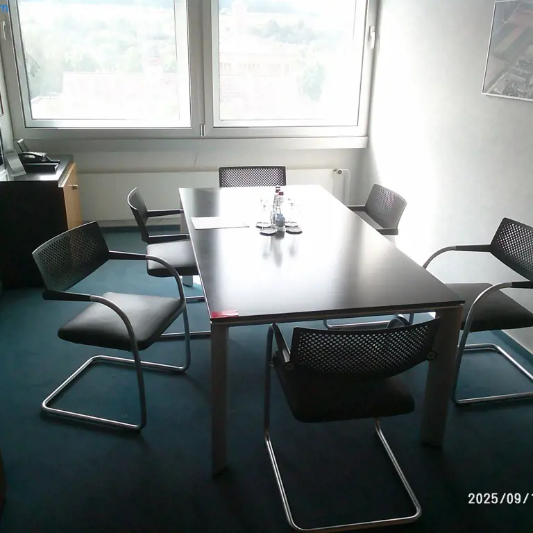 Meeting table