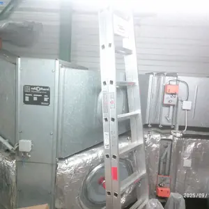 2 Conference chairs Vitra Soft Pad Chair EA 207