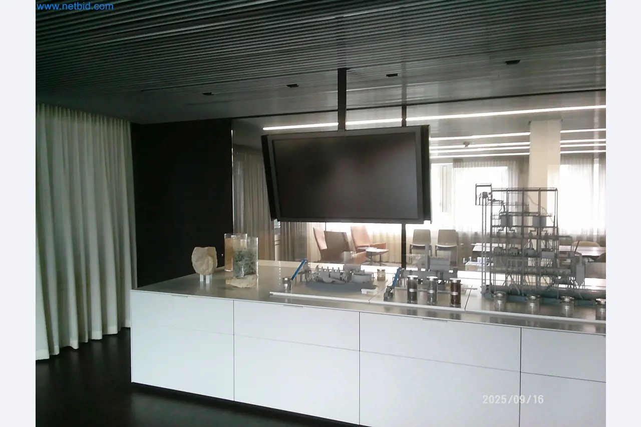 Machines and systems from the automotive supply industry-5