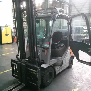 Gas forklift truck (76) (later release) Still RX70-50