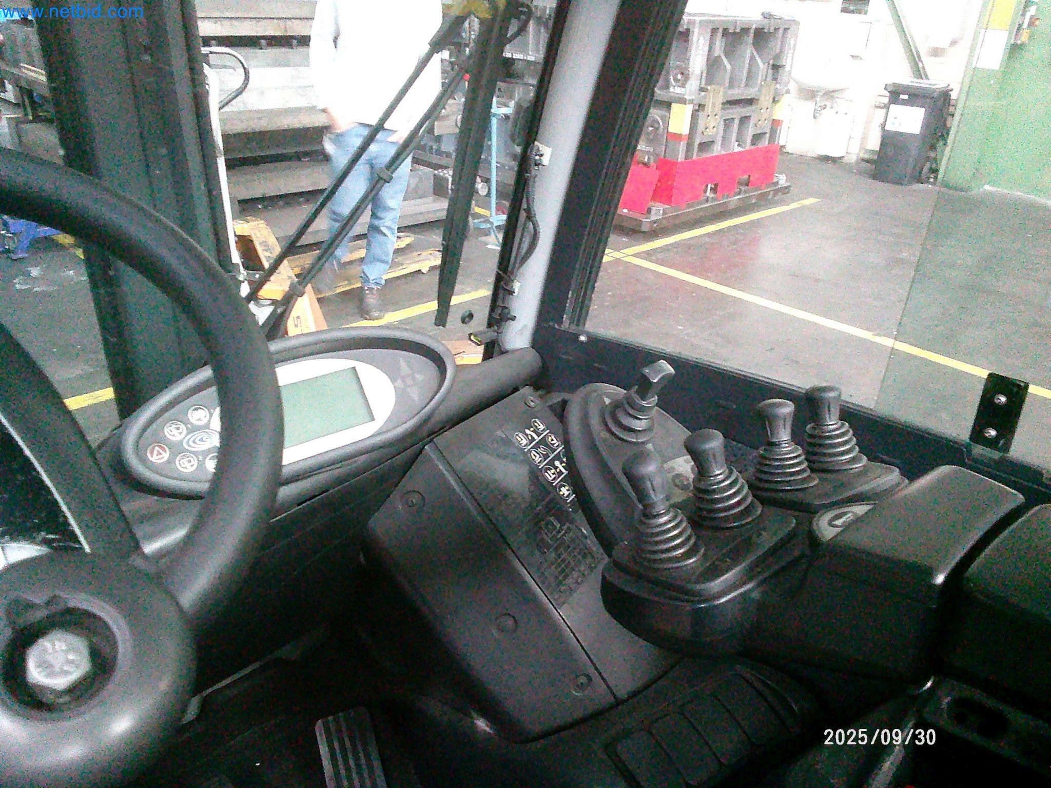 Machines and systems from the automotive supply industry-3