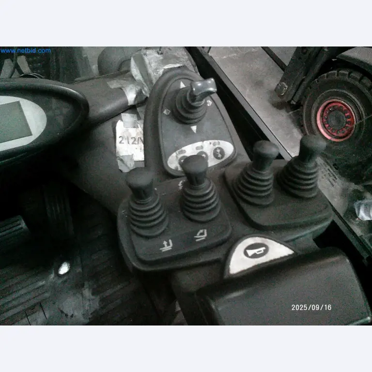 Machines and systems from the automotive supply industry-7