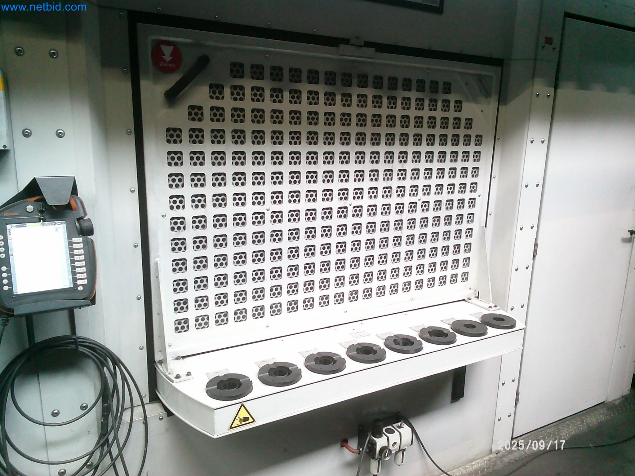 Machines and systems from the automotive supply industry-10