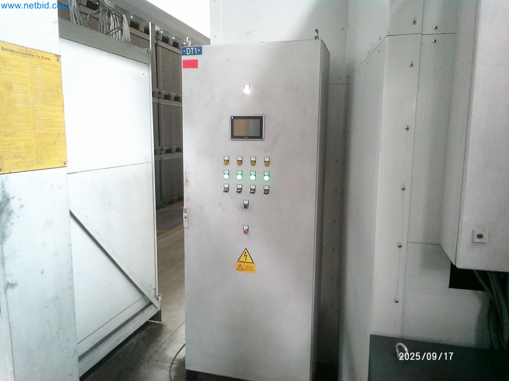 Machines and systems from the automotive supply industry-7