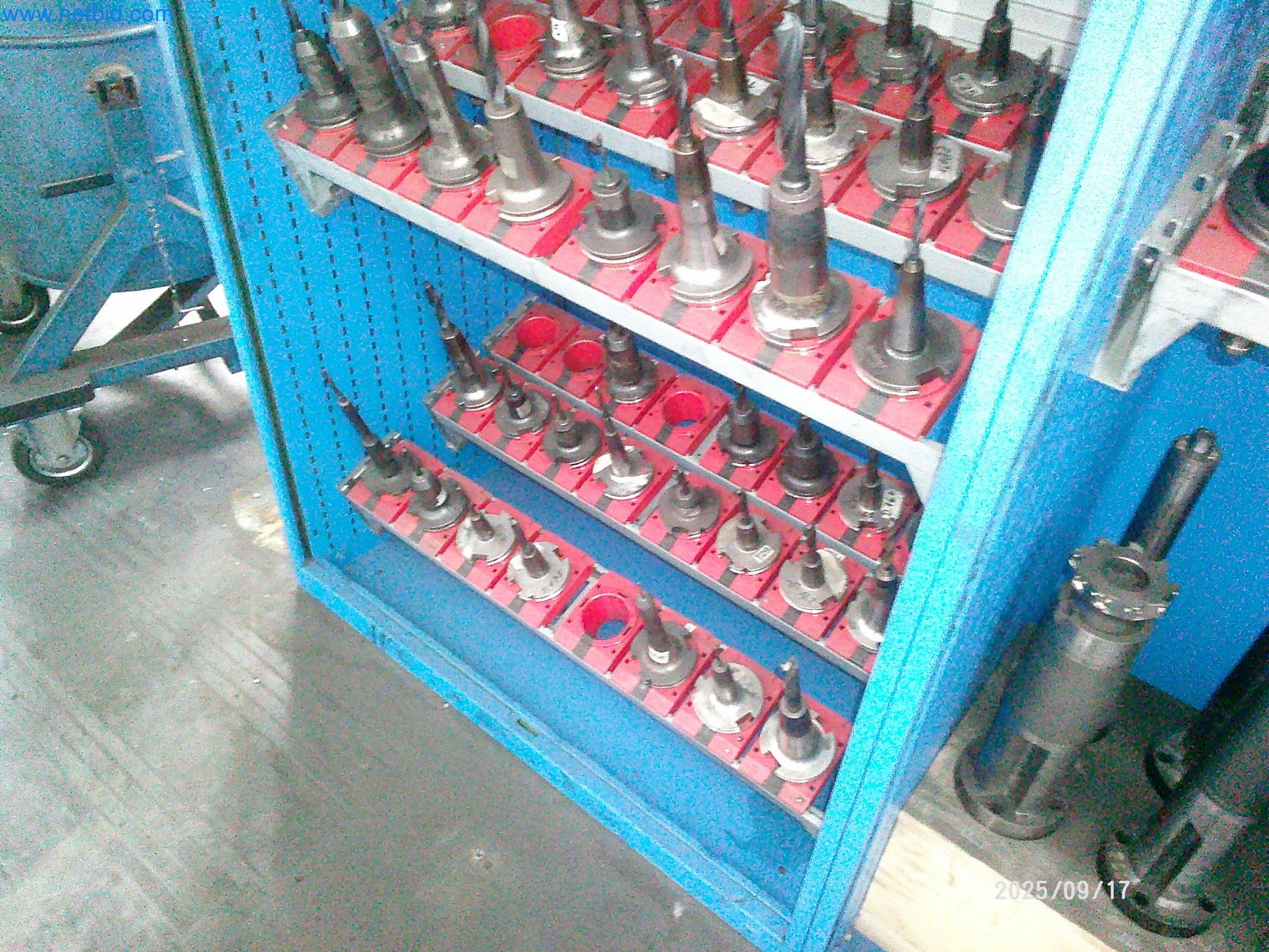 Machines and systems from the automotive supply industry-15