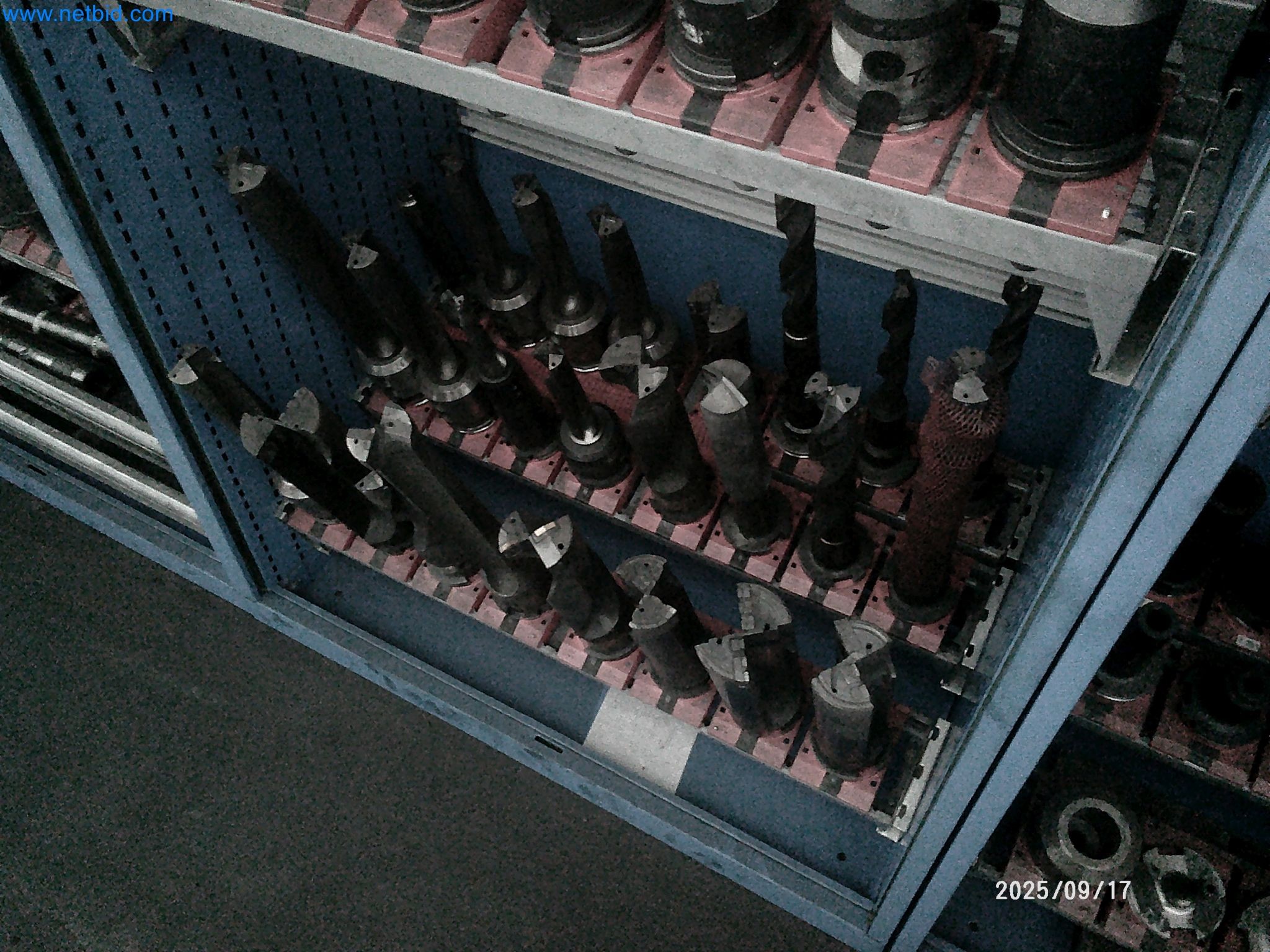 Machines and systems from the automotive supply industry-7